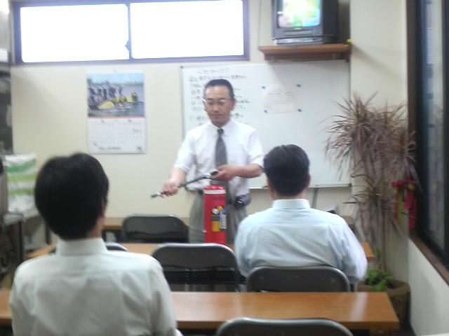 三興警備サービス,大阪警備,海上警備,施設保安警備,交通誘導警備,高速道路警備,建築常駐警備